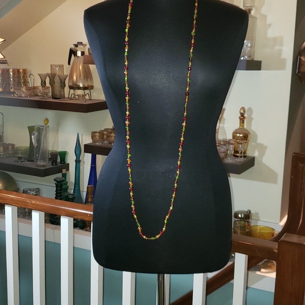 Single strand glass bead necklace